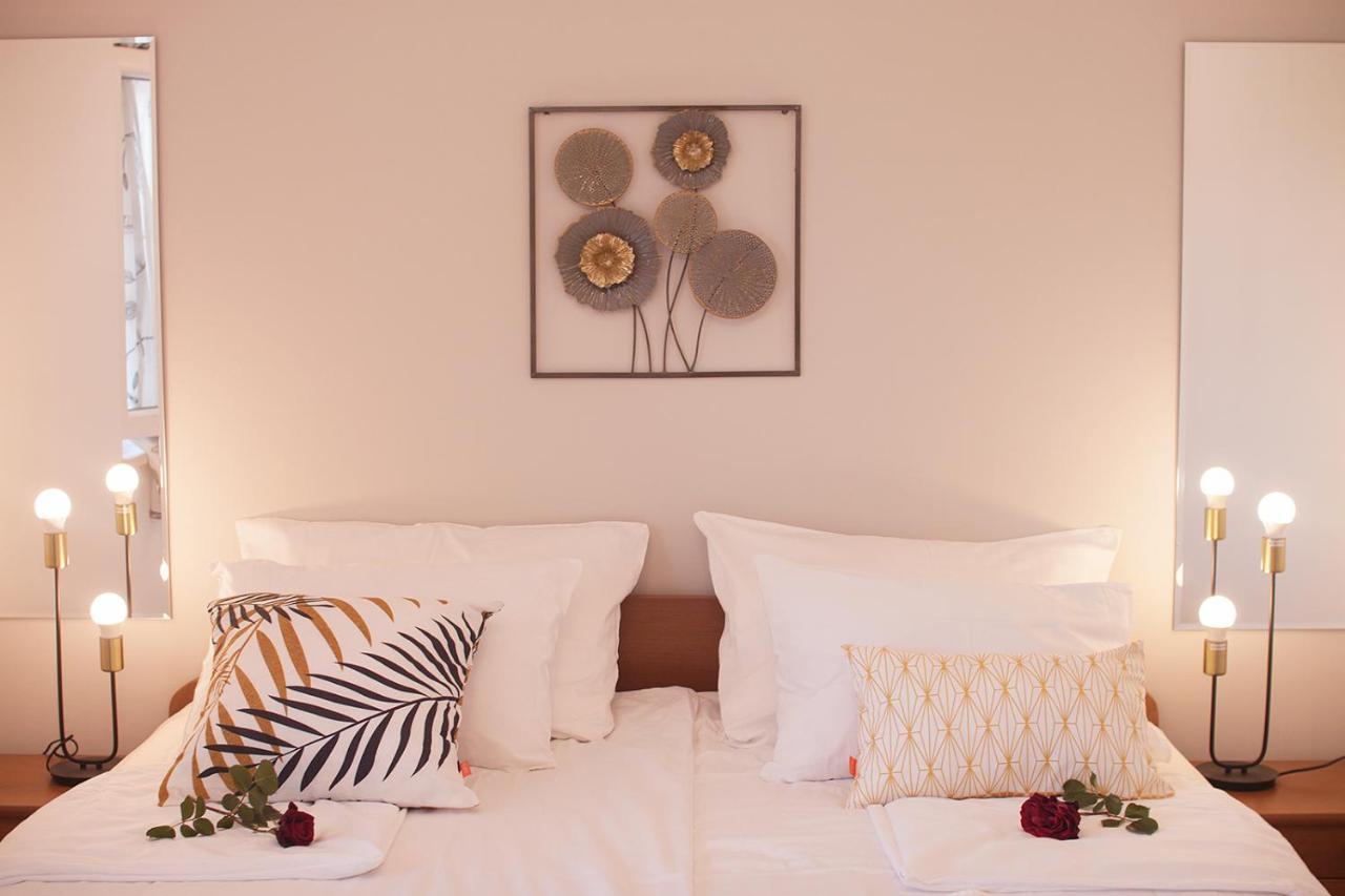 Apartments Katarina Porat Malinska Luaran gambar
